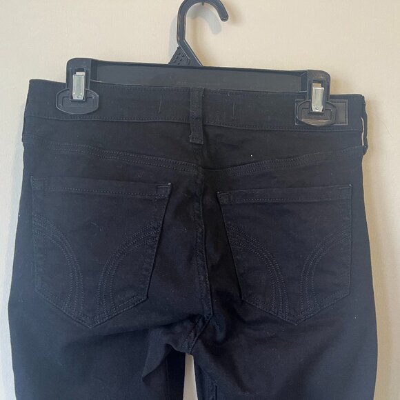 Hollister Mid-Rise Black Flare Jeans - Picture 4 of 6